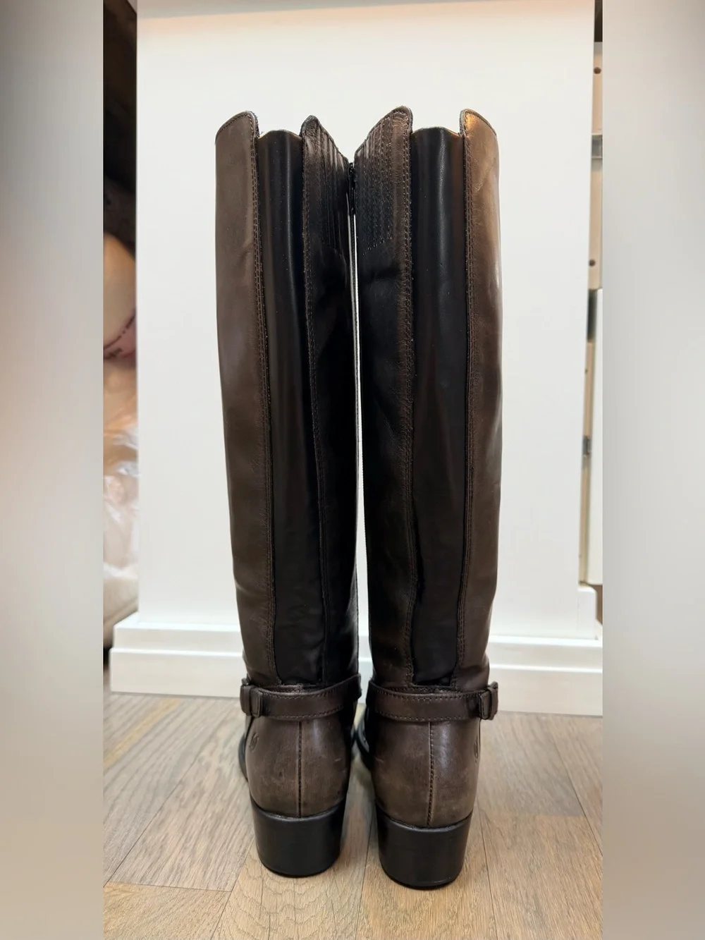 Born Helen Knee High Leather Riding Boots Distressed Womens 8 Tall Comfort
